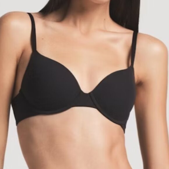 Skims fits everybody t shirt push up bra 32b NWOT - Picture 1 of 6